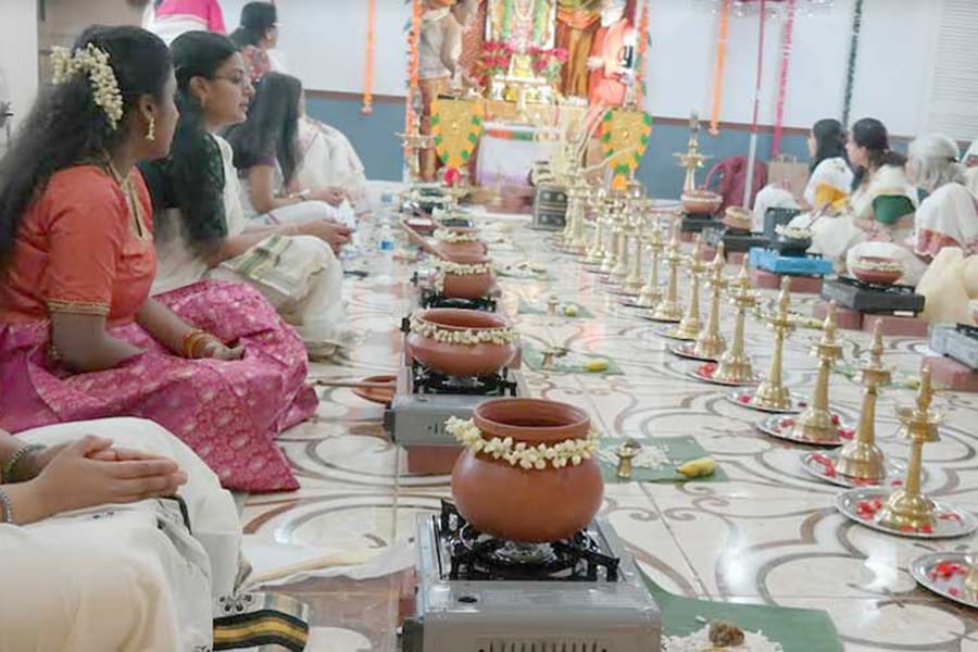 ഭക്തജനങ്ങള്‍ക്ക്‌ സായൂജ്യമേകി പത്താമത് ചിക്കാഗോ ഗീതാമണ്ഡലം പൊങ്കാല മഹോത്സവം