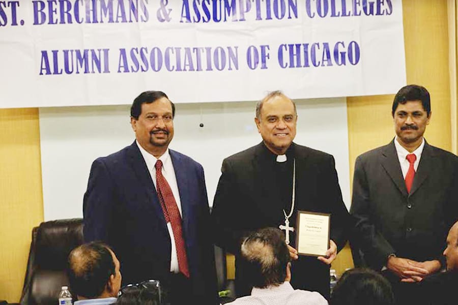 എസ്ബി അസ്സെംപ്ഷൻ അലുംനി ബിഷപ്പ് ജോയ് ആലപ്പാട്ടിനും കെവിൻ ഓലിക്കലിനും സ്വീകരണം നൽകി