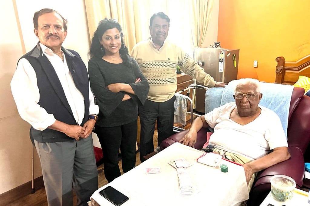 വക്കം പുരുഷോത്തമന് ഫൊക്കാനയുടെ കണ്ണീരിൽ കുതിർന്ന ആദരഞ്ജലികൾ.