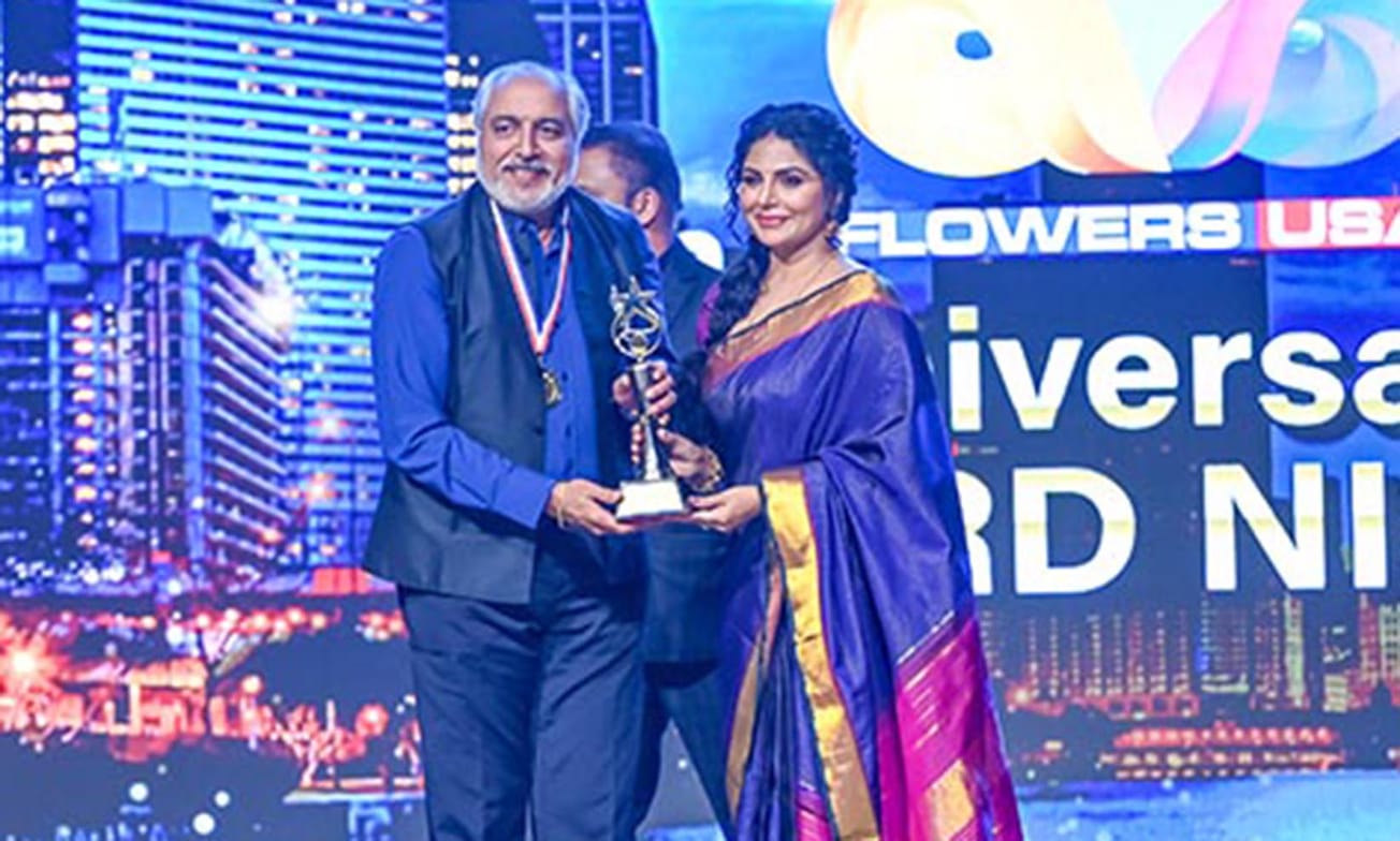 ഫ്‌ളവേഴ്‌സ് ടി.വി യു.എസ്.എ സോഷ്യല്‍ കാറ്റലിസ്റ്റ് അവാര്‍ഡ് ഹരി നമ്പൂതിരിക്ക്