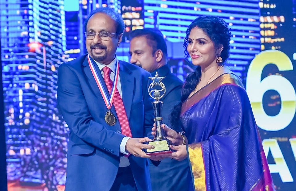 ഫ്‌ളവേഴ്‌സ് ടി.വി യു.എസ്.എയുടെ സോഷ്യല്‍ വിഷനറി അവാര്‍ഡ് ജോര്‍ജി വര്‍ഗീസിന്