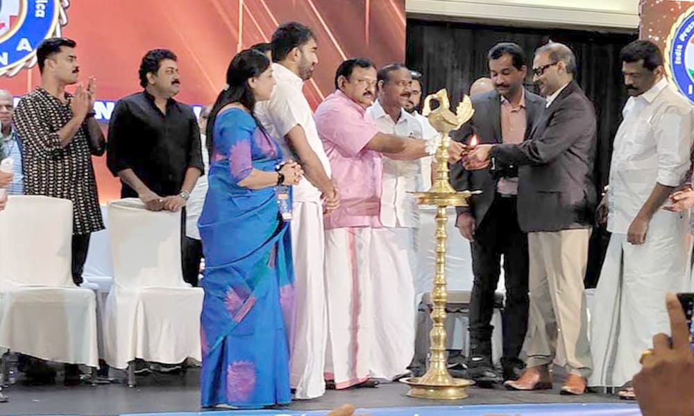 സാമുവൽ ഈശോ (സുനിൽ ട്രൈസ്റ്റാർ) ഇന്ത്യ പ്രസ് ക്ലബ് പ്രസിഡന്റ് സ്ഥാനമേറ്റു