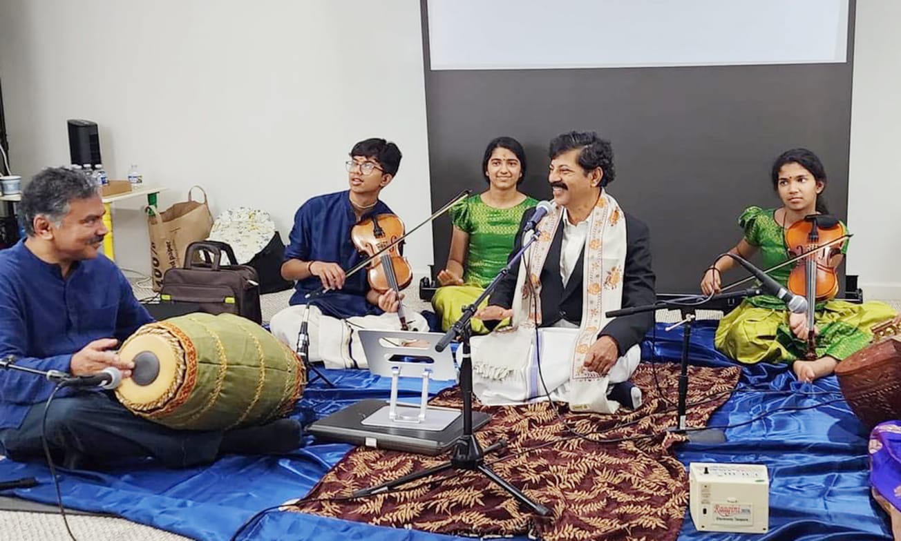 ഉള്ളൂരിന്റെ പ്രേമ സംഗീത സദസുമായി ഡോ. മണക്കാല ഗോപാലകൃഷ്ണൻ അമേരിക്കൻ പര്യടനത്തിൽ.