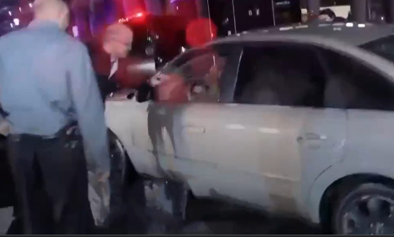 ബൈഡന്റെ മോട്ടോർകേഡിൽ ഉൾപ്പെട്ട എസ്‌യുവിയിലേക്ക് മറ്റൊരു കാർ ഇടിച്ചുകയറി