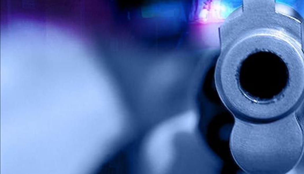 ടെക്‌സാസിൽ സൈനികൻ വെടിയേറ്റ് മരിച്ചു  മറ്റൊരാൾ ആശുപത്രിയിൽ