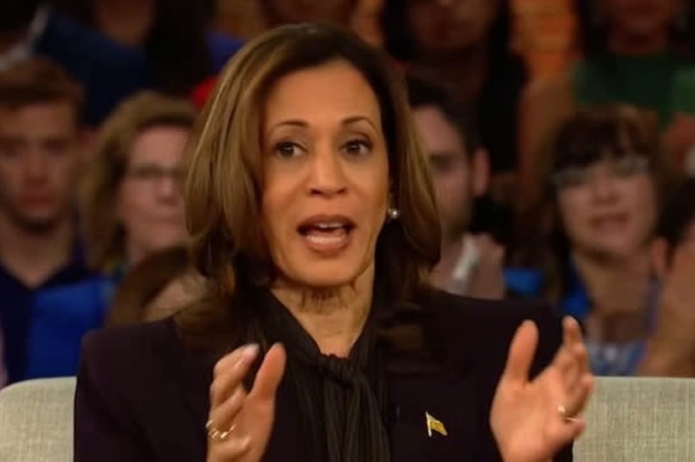 ആരെങ്കിലും എൻ്റെ വീട്ടിൽ അതിക്രമിച്ചു കയറിയാൽ അവർ വെടിയേറ്റ് വീഴുമെന്ന് ഹാരിസ്