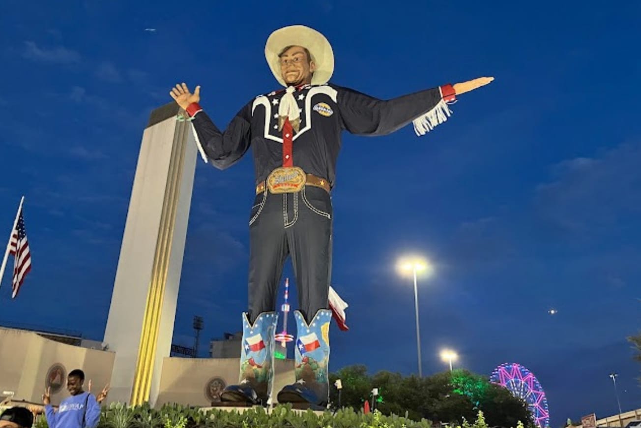 തോക്കുകളുടെ നിരോധനത്തിന് കീഴിൽ ടെക്സാസ് സ്റ്റേറ്റ് ഫെയറിനു ഉജ്വല തുടക്കം