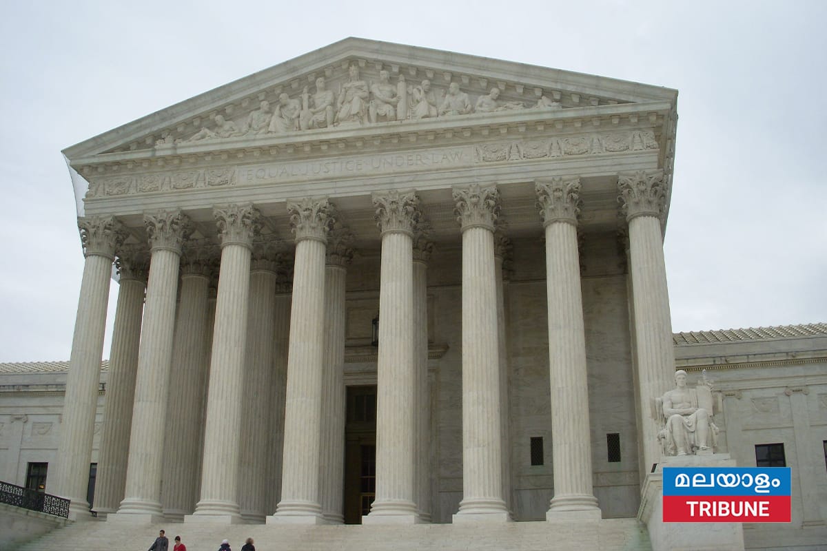 സർക്കാർ ജീവനക്കാരെ വൻതോതിൽ പിരിച്ചുവിടാൻ ട്രംപിന് സുപ്രീം കോടതിയുടെ അനുമതി