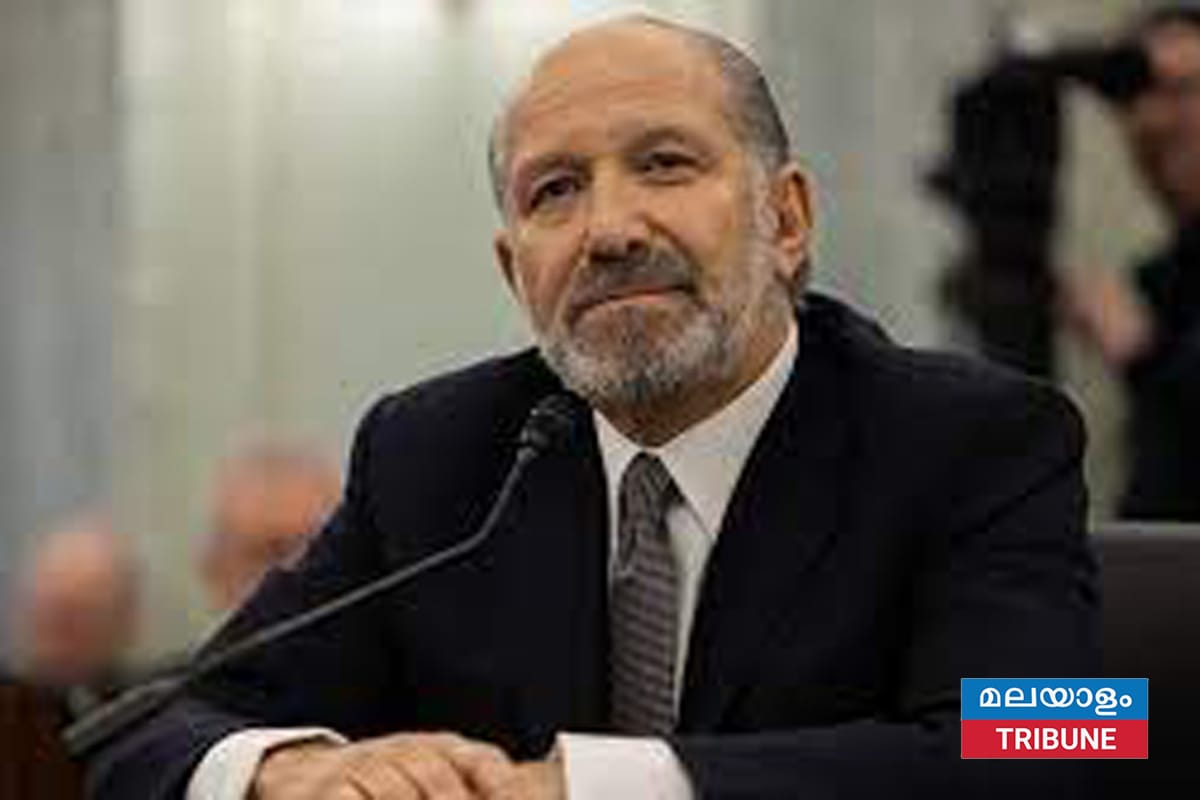 ഗ്രീൻ കാർഡും എച്-1ബി വിസയും ഉൾപ്പെടെ ഇമിഗ്രെഷൻ സംവിധാനം ഉടച്ചു വാർക്കാൻ ട്രംപ് ഭരണകൂടം