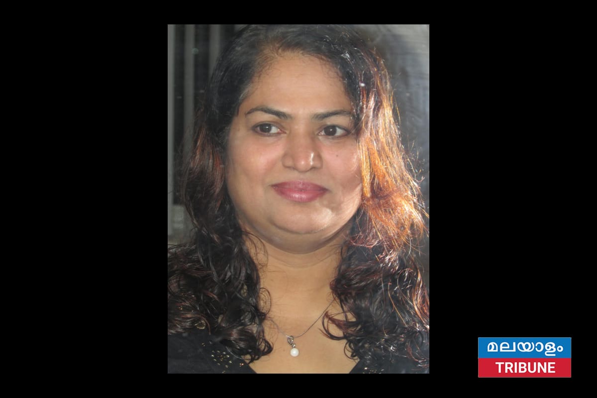 ആശകളലിഞ്ഞ കഥ