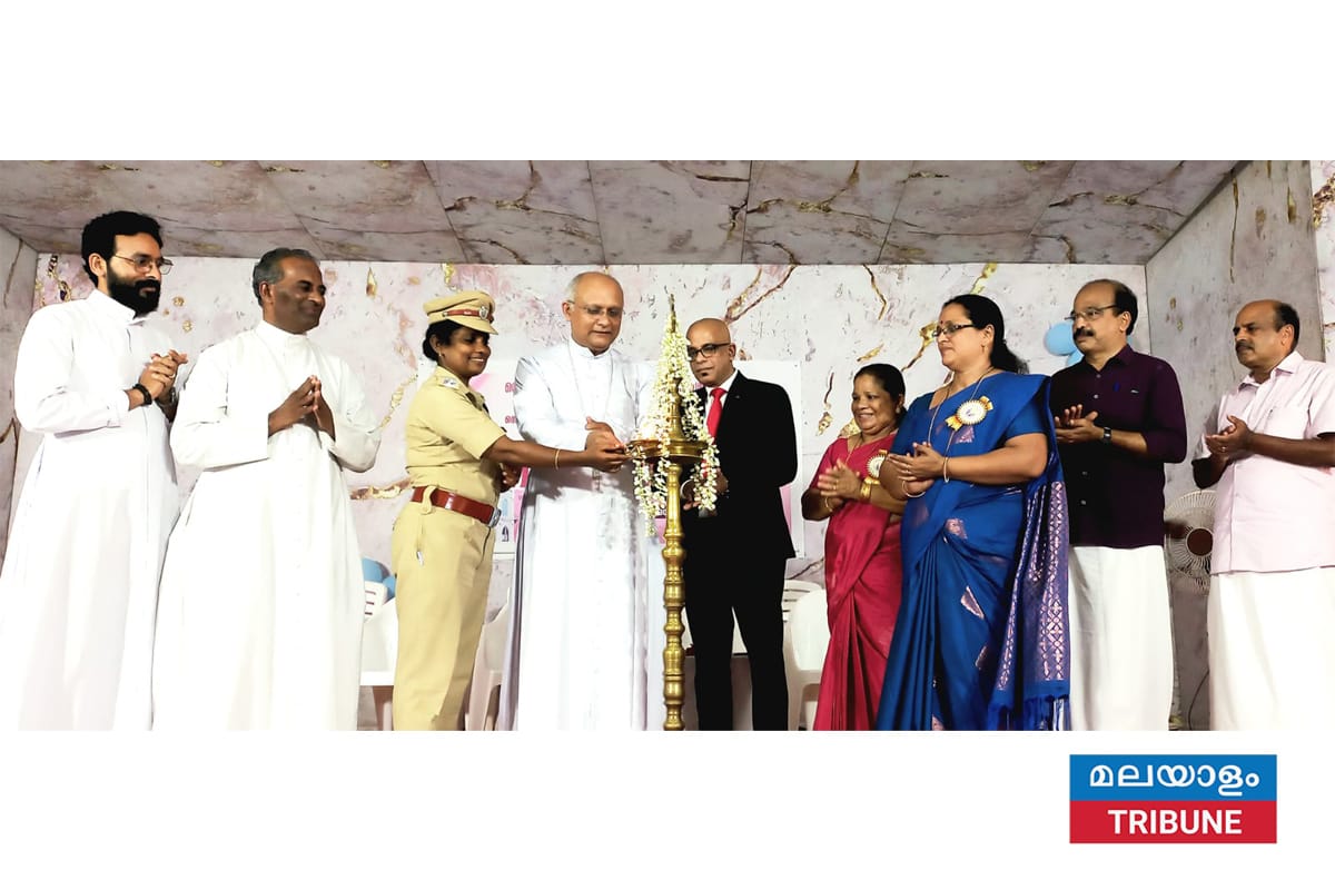 ജനപ്രതിനിധികളാകാന്‍ സ്ത്രീകള്‍ മുന്നോട്ടു വരണം: മാര്‍ ടോണി