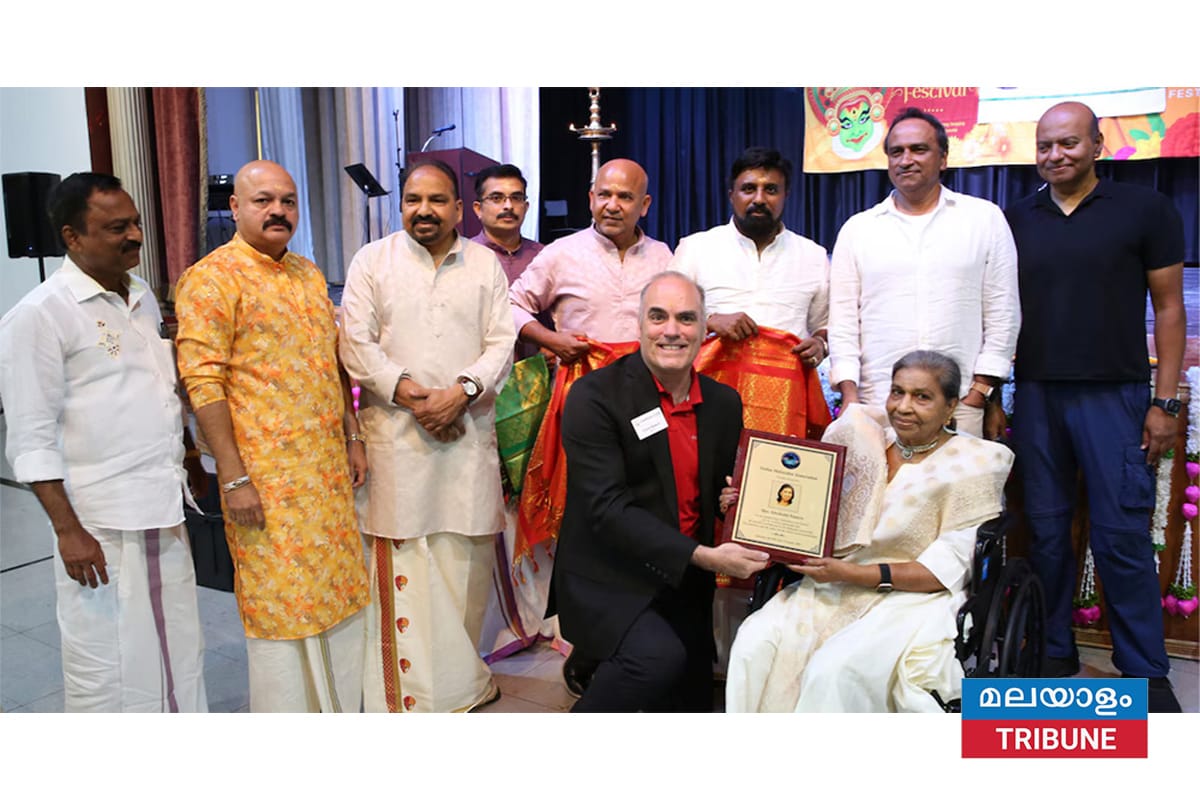 ഡാലസ് മലയാളി അസോസിയേഷൻ ഏലിക്കുട്ടി ഫ്രാൻസിസിനെ ആദരിച്ചു