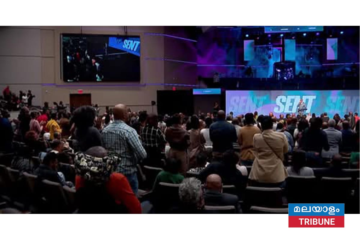 ഡാളസ് ദൈവാലയത്തിൽ സർക്കാർ ഷട്ഡൗണിൽ പ്രതിസന്ധിയിലായവർക്ക്‌ 2,000 ഡോളർ ചെക്കുകൾ!