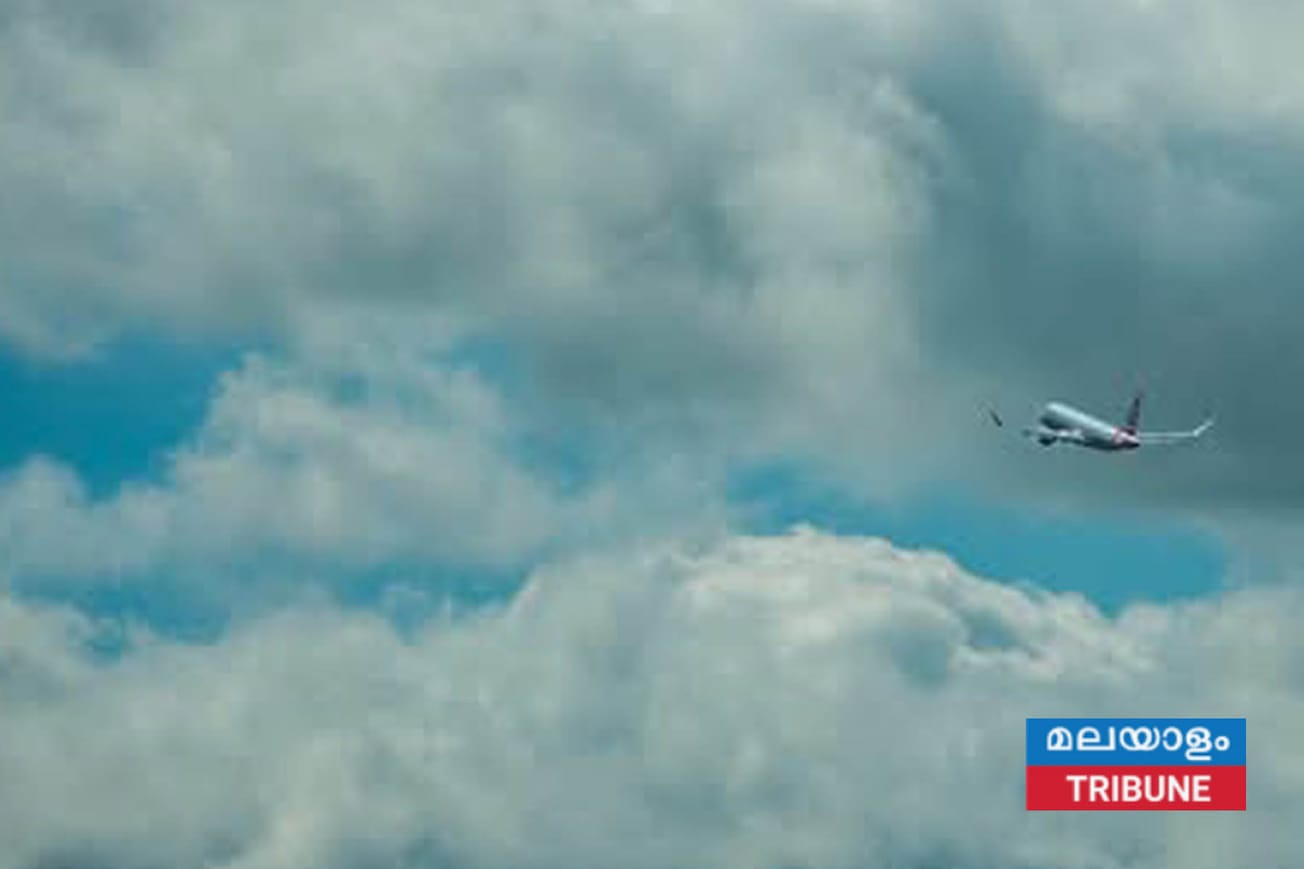 ശക്തമായ കൊടുങ്കാറ്റ്: ഡാളസ് അന്താരാഷ്‌ട്ര വിമാനത്താവളത്തിൽ 'ഗ്രൗണ്ട് സ്റ്റോപ്പ്', നൂറുകണക്കിന് വിമാനങ്ങൾ വൈകി